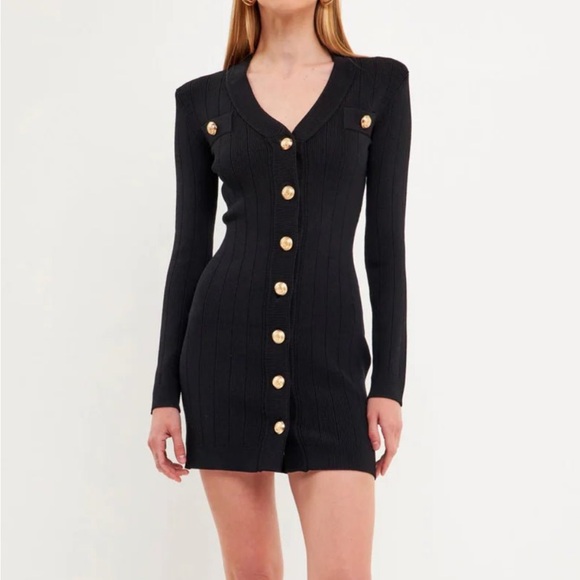 Endless Rose Dresses & Skirts - NWOT Revolve Endless Rose SHANK BUTTON V-NECKLINE KNIT MINI DRESS BLACK sz S